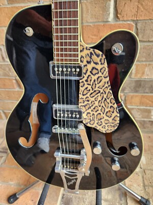 Gretsch G5125 Electromatic Black W/Bigsby Has Unique Cheetah