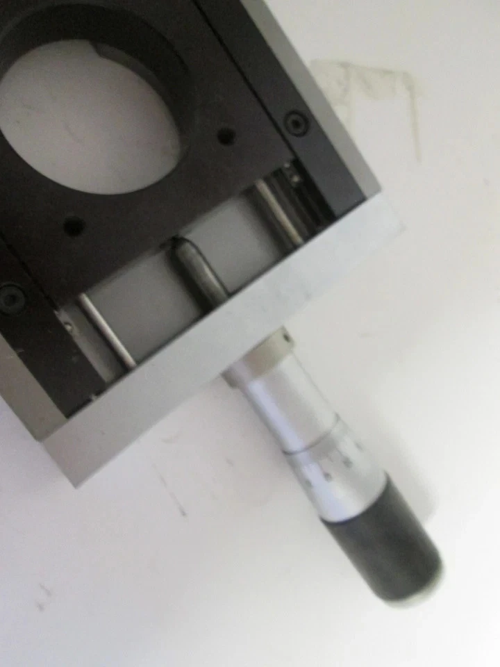 Micro-contrôle table guidage linéaire micrométrique 120X140 mm course 40 mm - Photo 4/4