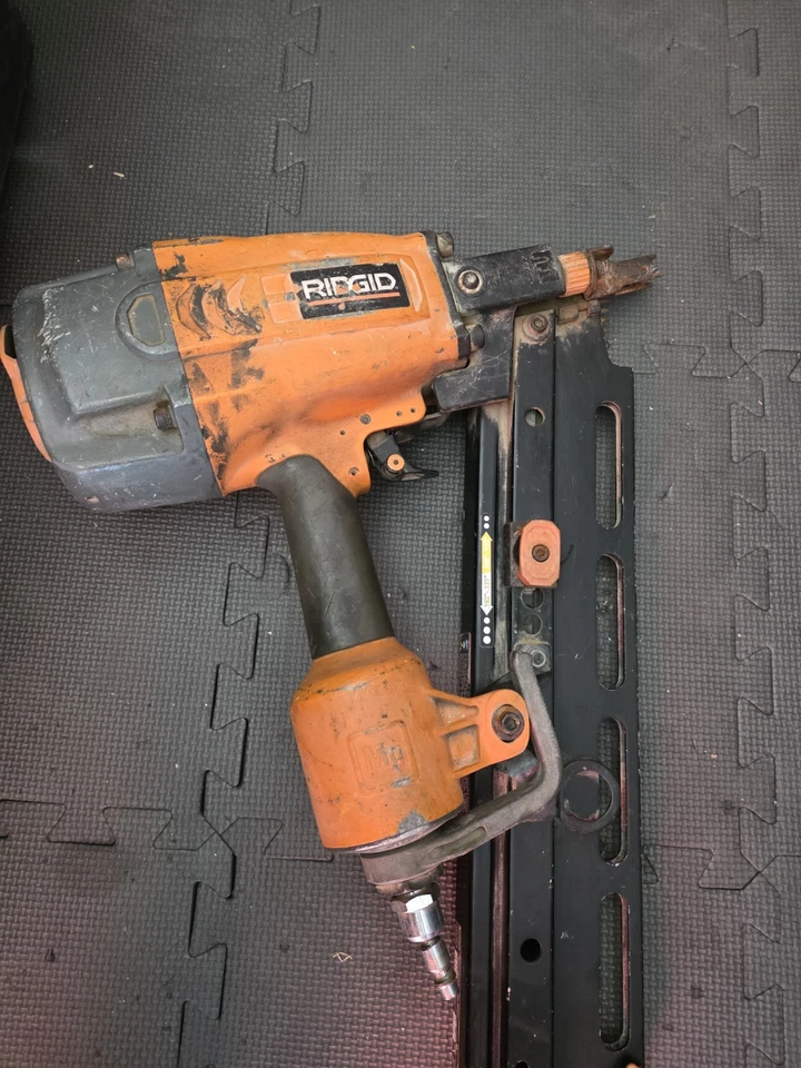 Multiple Nail Guns BRAD nailer View PICS CHOOSE OBO $75 each. - Image 4 of 4