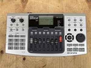ZOOM MRS-1608 マルチトラックレコーディングスタジオ /ケース付き MRS-1608 MultiTrak Recording Studio | Zoom