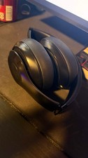 Beats Studio3 Wireless A1914 Travel Case Included Read description 