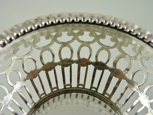 CUENCO DISEÑO PERFORADO BORDE CON VOLANTES DE BIRKS STERLING - Imagen 3 de 5