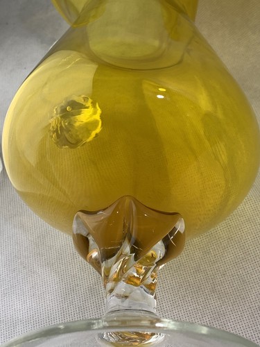 Jarrón jarra de vidrio artístico EMPOLI con patas amarillas mango retorcido pellizcado con boquilla de hielo - Imagen 9 de 12