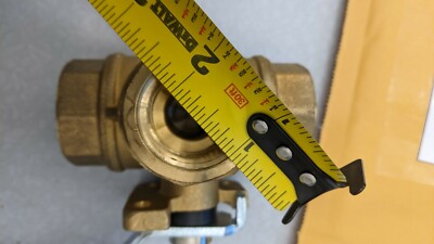 BONOMI Ball Valve, Brass 3-Way, 4-Piece, Pipe Size 1 1/4 in Connection Type FNPT