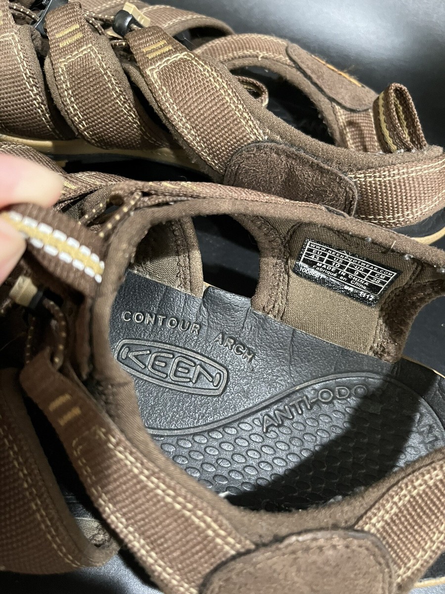 Keen Shoes Mens Size 10 Brown Leather Waterproof Bungee Lace Up Sandals Hiking Transition from rugged trails to the waterfront without  main image 2