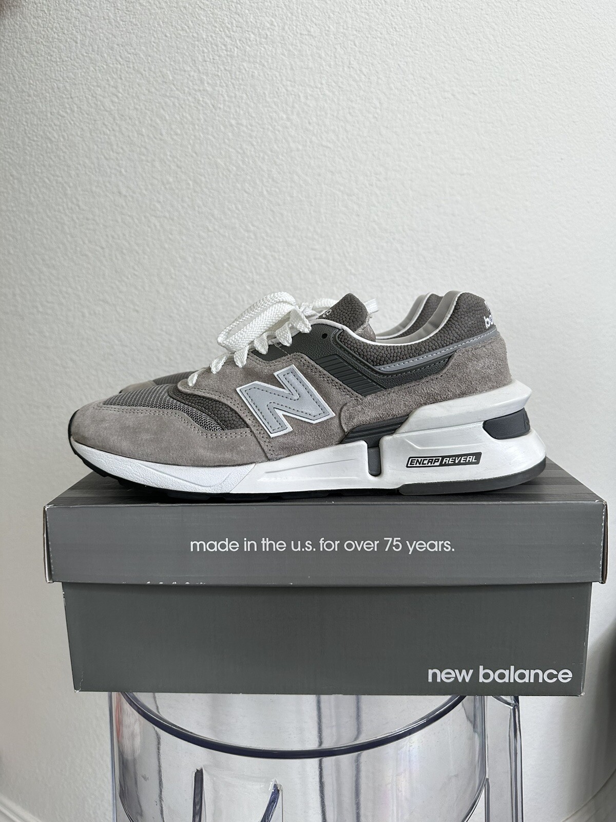 New Balance 997 SGR Gray Day 2019 Encap Reveal Sz 1… Gem