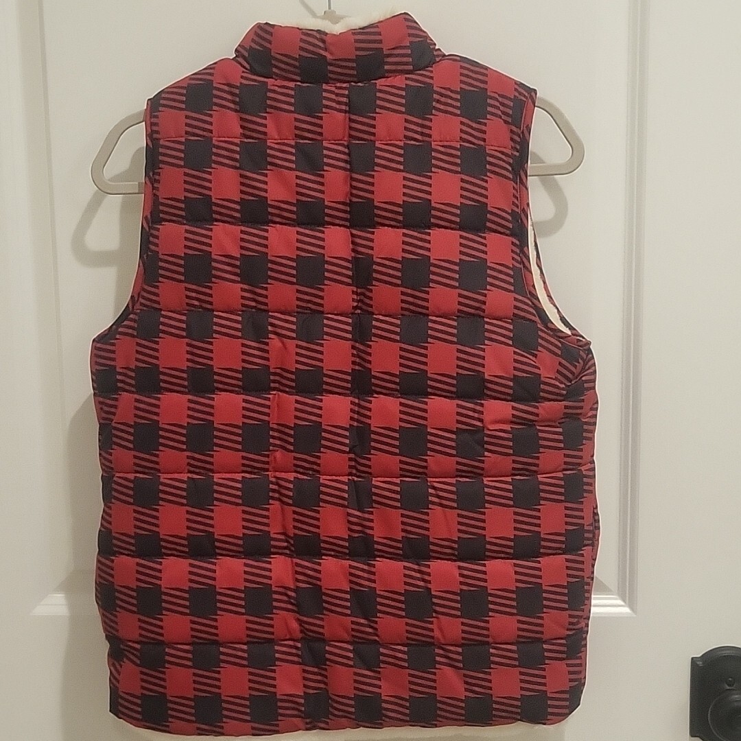 Picture 4 of 12