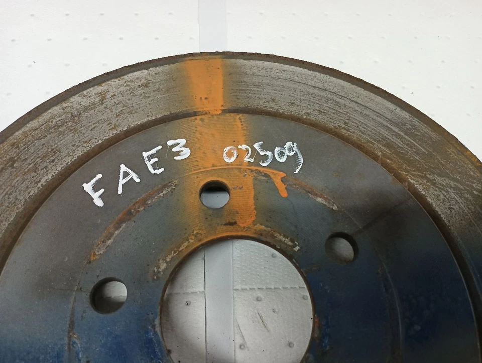 Rear Rotor from 2017 Ford Explorer 11839080 - Image 2 of 4