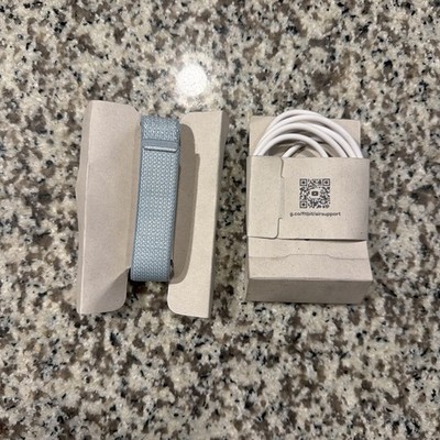 Fitbit Google Air Screenless Fitness Tracker with Personalized AI Coaching, Fog,