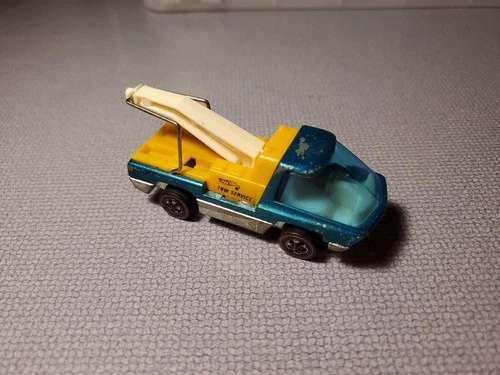 Hot Wheels Redline The Heavyweights  Tow Truck