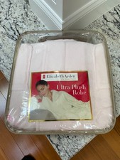 Elizabeth Arden Ultra Plush Robe