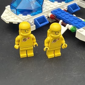LEGO LEGOLAND: Twin Starfire (1499) Complete w Minifigures & Instructions