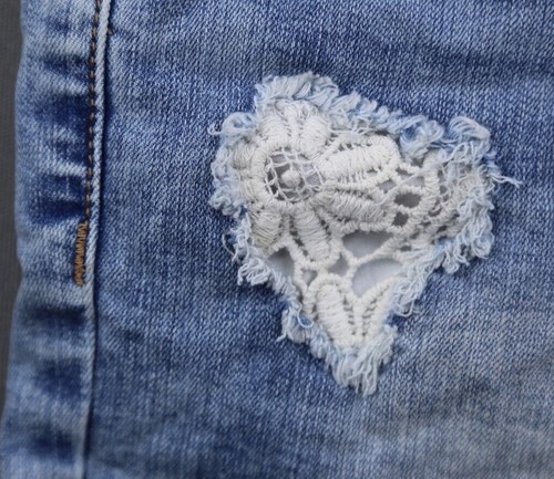 Girl's 2017 Cat & Jack Super Stretch Jean Short Crochet 5 Pocket Size 16 (27x3) - Picture 3 of 7