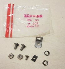 Schwinn Rear Fender Clip/Screw Set. 94-203