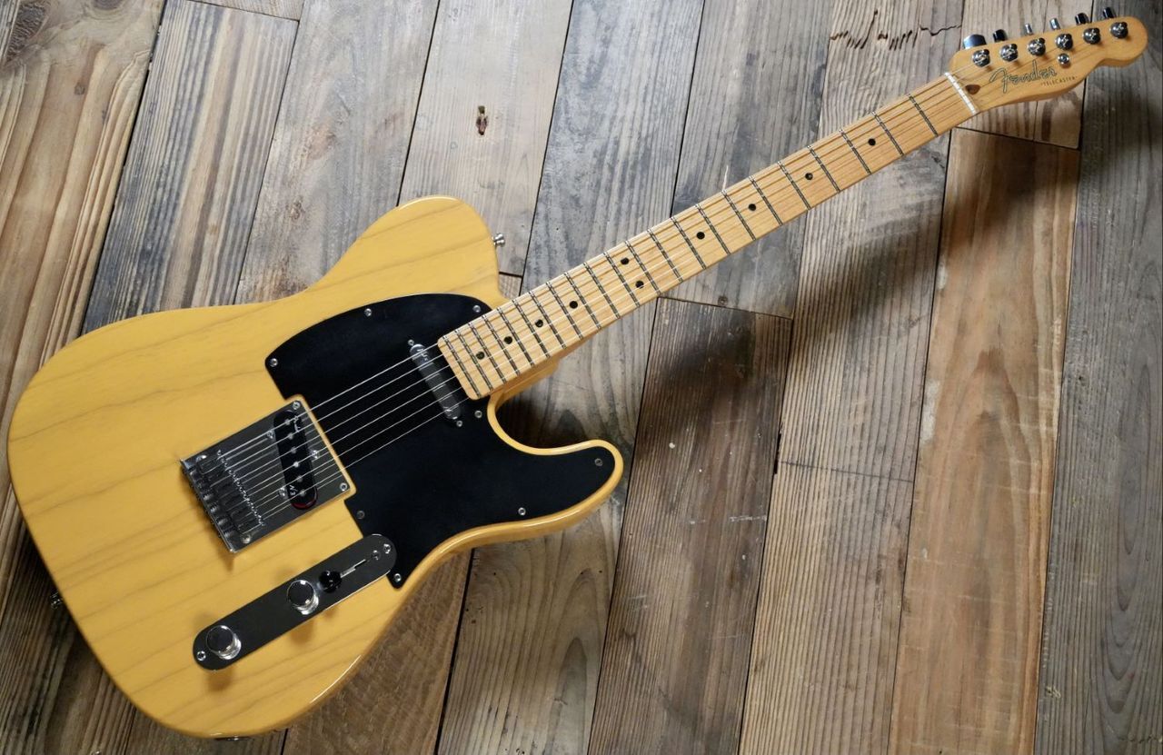 Fender American Deluxe Ash Telecaster Maple Fingerboard Butterscotch Blonde Guitar