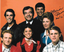 * MARION ROSS * signed 8x10 photo * HAPPY DAYS * MRS. CUNNINGHAM * COA * 7