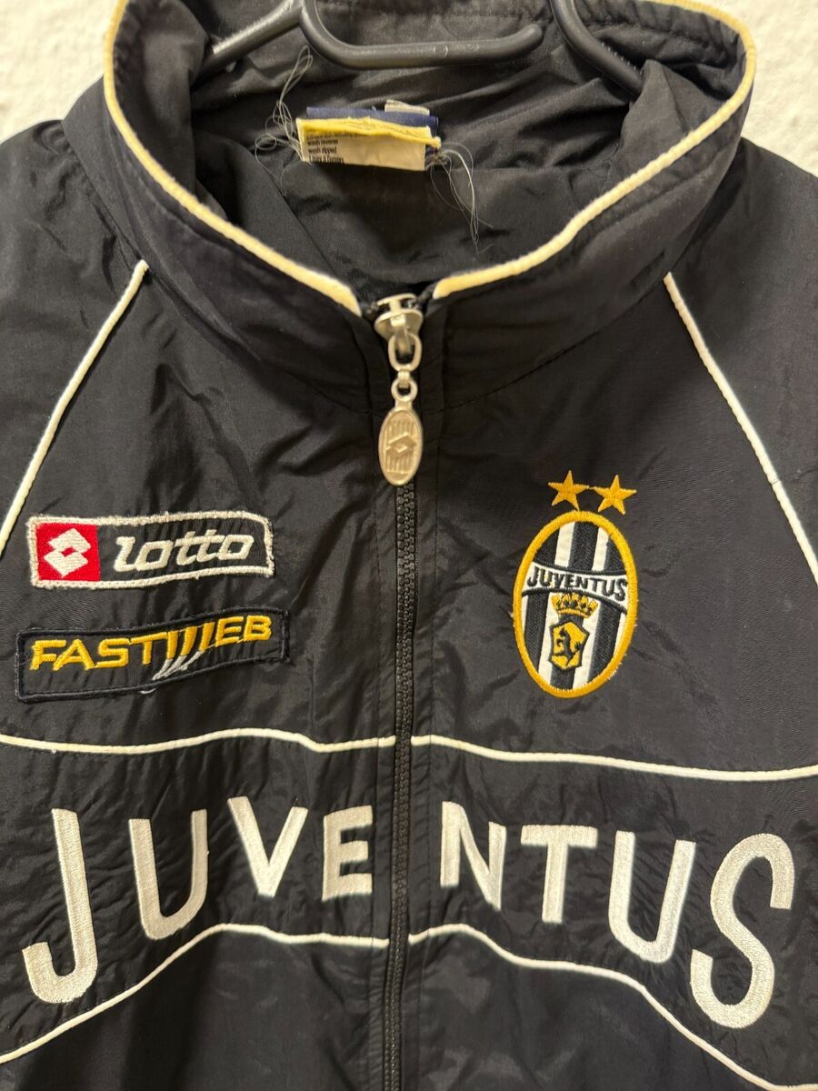 Juventus FC 2002-03 Track Top Jacket Lotto L Vintage Juventus FC 2002-03 Track Top Jacket Lotto L Vintage
