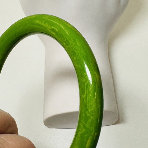 Bracciale Bracciale Vintage Verde & Giallo Turbine Bachelite Marmorizzato anni '40 - Foto 3 di 3