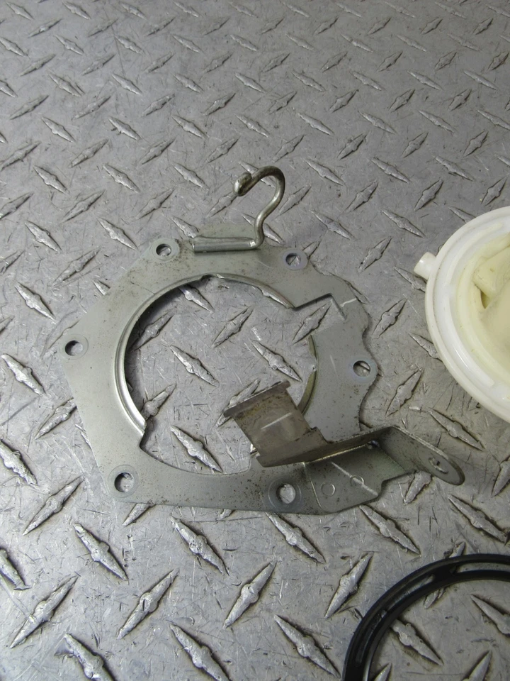 2013 13 HONDA CBR250RA CBR250R CBR 250R 250 BOMBA DE COMBUSTÍVEL - Imagem 2 de 4