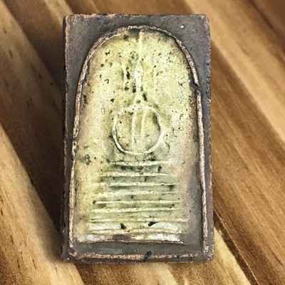 Thai Amulett Glücksbringer Anhänger Talisman Mönch Buddha Statue Magie 