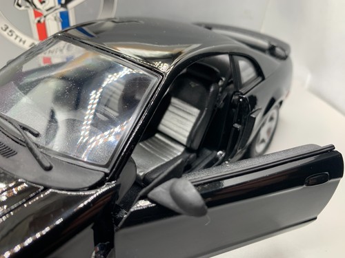 Mustang GT 1999 35 aniversario coche diecast promocional con caja 1:18 negro - Imagen 6 de 8