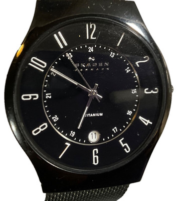 SKAGEN BLACK TITANIUM 233XLTMB MENS 37mm ANALOG WATCH DATE NEW BATTERY