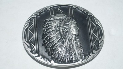 VINTAGE 1990 BLACK/SILVER EMBOSSED NATIVE AMERICAN INDIAN CHIEF BELT BUCKLE USA