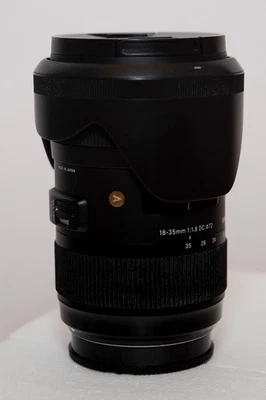 Sigma 18-35mm f1.8 dc hsm art Sony monture A - Photo 1/4