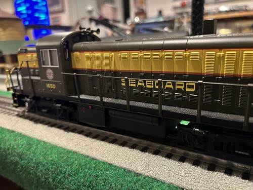 MTH 30-20298-1 Seaboard RS-3 Diesel Locomotive LN/Box - Picture 2 of 5