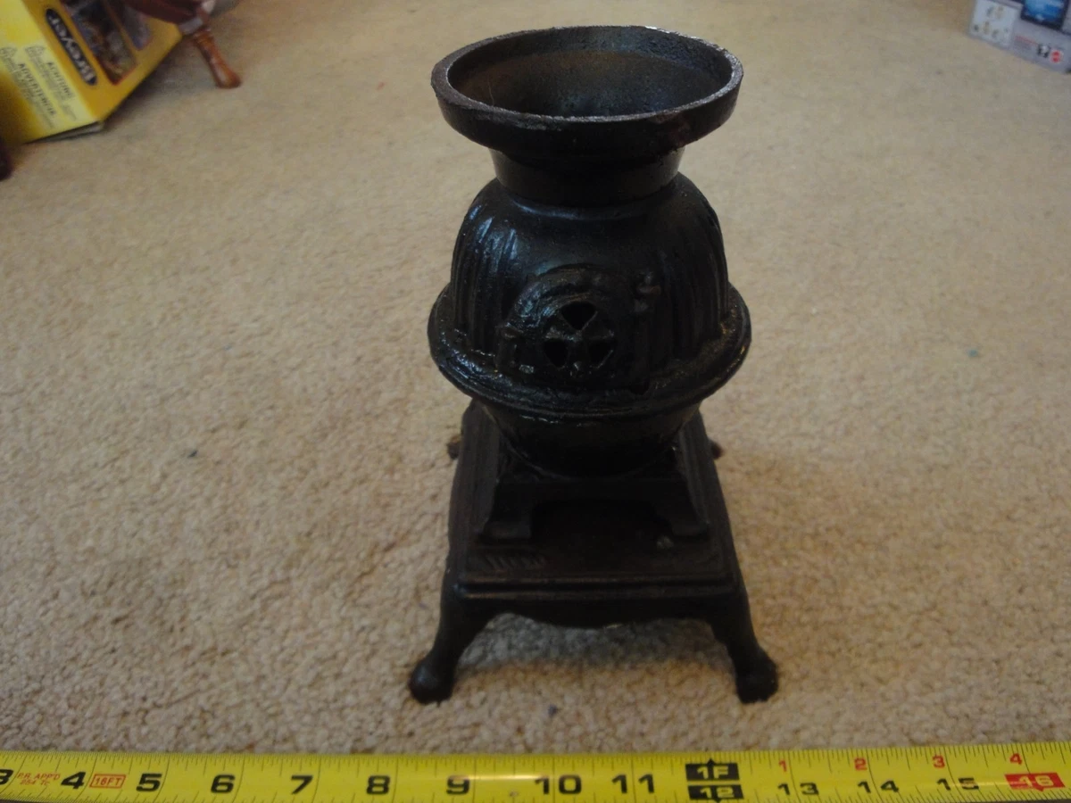 Vintage cast iron, miniature pot belly stove, doll furniture. Nice! | eBay