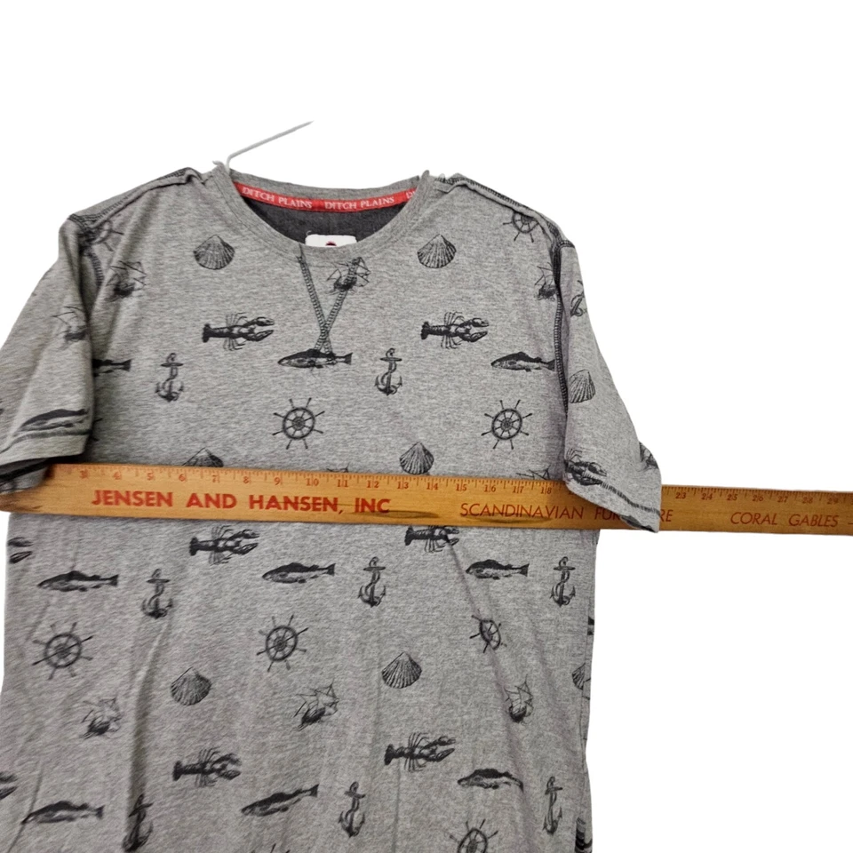 Camiseta Ditch Plains Ricky Singh Gris Langosta Vela Pesca Talla Hombre’s Grande Foto 4 de 4