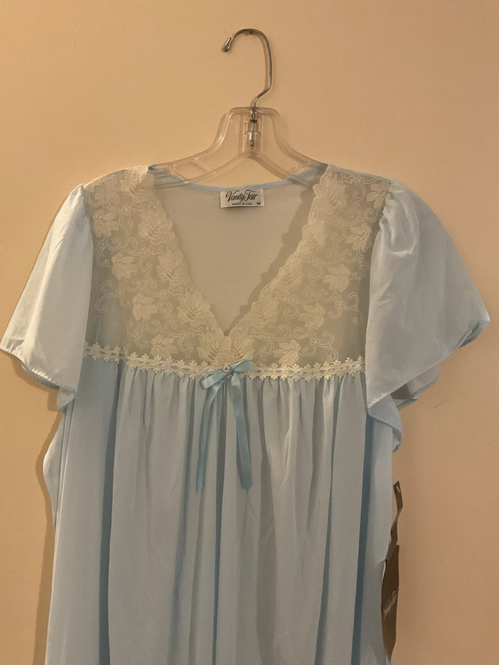 Vanity Fair Blue Nightgown Long Size M - Image 2 of 4