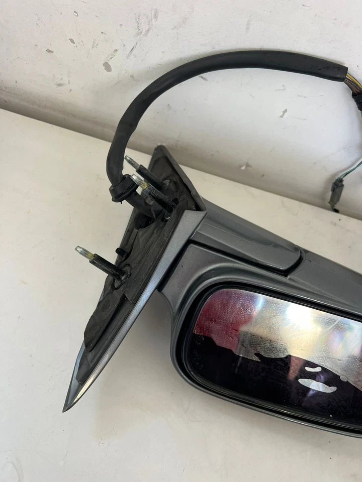 Fits 2003-2005 Cadillac Deville Silver Right Door Mirror - Image 4 of 4