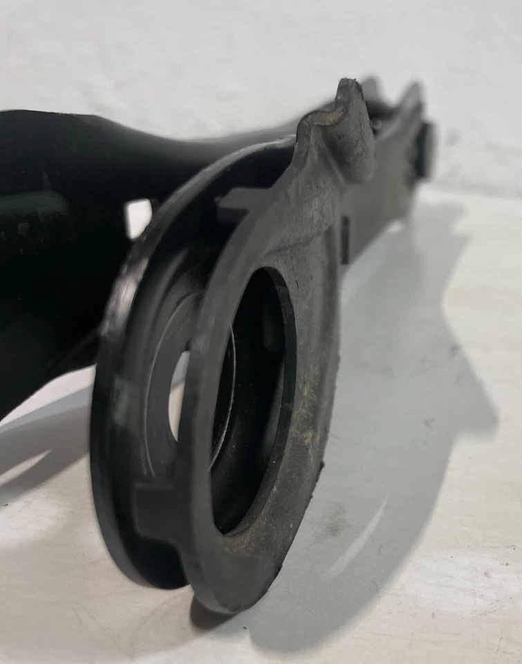 2022-2025 HYUNDAI TUCSON AWD REAR LEFT DRIVER SIDE LATERAL CONTROL ARM # 104813 - Image 4 of 4