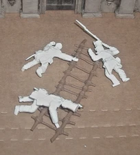 Lot Of 3  1/32 Paragon Alamo Mexican Custom Casualties and Ladder #334