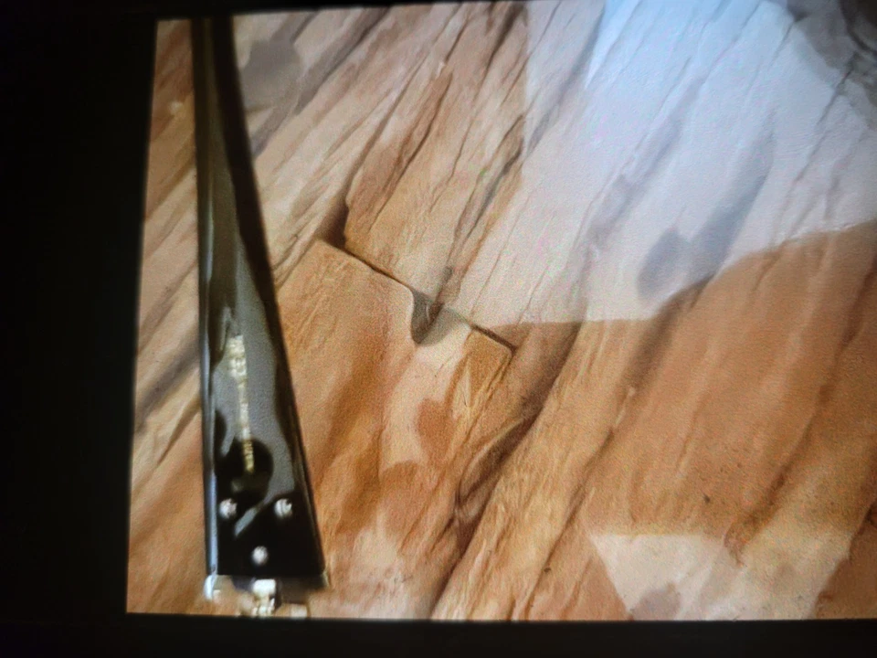 Gafas de sol Chanel plateadas con marco de metal espejo logotipo CC con estuche auténticas nuevas Foto 3 de 4