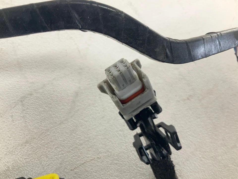 Manija de puerta delantera derecha enchufable exterior Toyota Prius 12-15 con cable de llave Foto 4 de 4