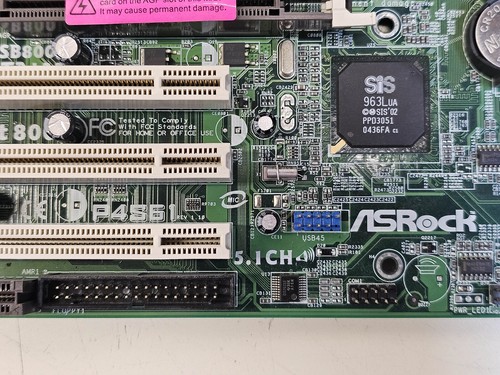 ASRock P4S61 REV. 1.10 + Pentium 4 2.8GHz + 2GB + I/O Shield COMBO TESTED - Picture 2 of 8