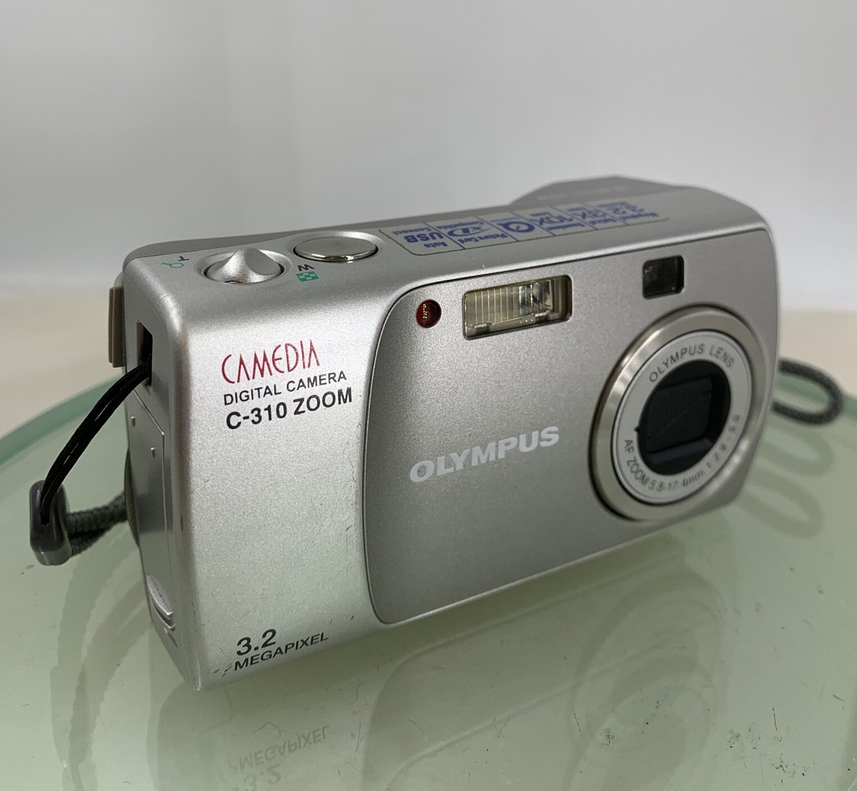 Olympus CAMEDIA C-310 Zoom / D-540 Zoom 3.2MP Digital Camera
