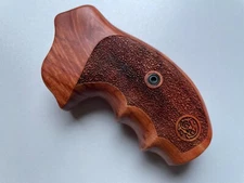 New Rough texture Wood Decorative Grips for S&W, K/L ROUND BUTT 686