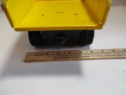 2001 Hasbro Tonka Truck Yellow Toy Abt. 14" Long Metal and Plastic - Picture 10 of 20
