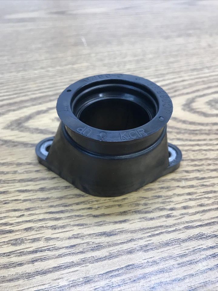 SUZUKI KATANA GSX750F 1998-2006, TUBO DE ADMISIÓN PARTE DERECHA # 13103-08F00 Foto 3 de 4