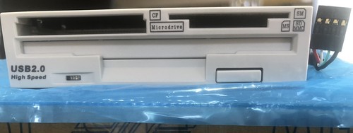 Mitsumi FA404M 6-in-1 Internal Floppy Drive + USB 2.0 Digital Card Reader Beige - 第 1/3 張圖片