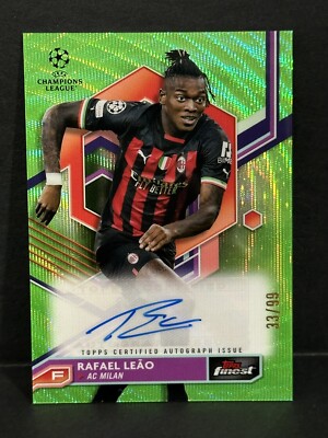 2022-23 Topps Finest UCC AC Milan Rafael Leao Auto Neon Green Wave