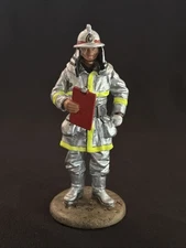 1/32 DEL PRADO COLLECTION FIREFIGHTER FIREDRESS JAPAN 1995