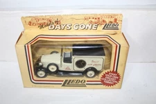 LLedo Models of Days Gone Flower Delivery Van FTD "Say it with Flowers"