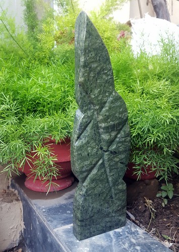 Natural Jungle Green Serpentine Polished Tumble/Freeform @Pakistan Crystal 2.5kg - Picture 7 of 11