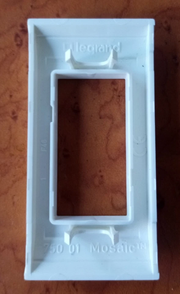 Legrand ancien MOSAIC 75001 , 750 01 - Plaque 1 module - Photo 2/3
