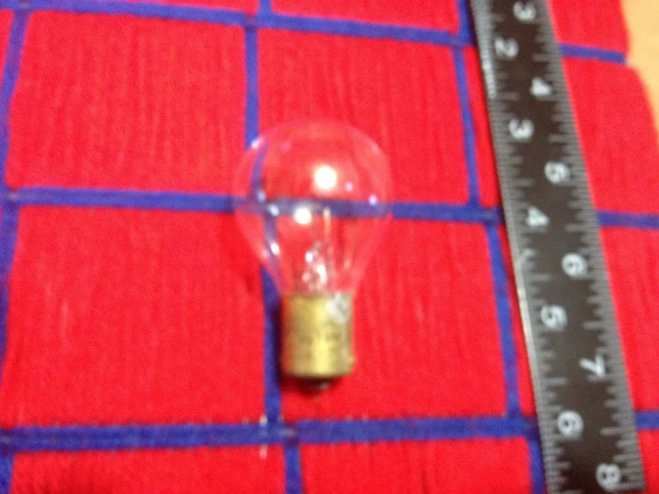 6 new GE 18 watt 10 volt 18s11/1sc railway signal S11 light bulb 18w 10v SC base - Image 3 of 4