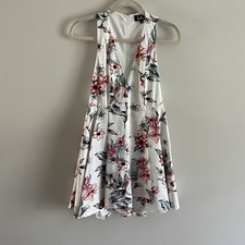 Lulus Women S Ivory Green Floral Sleeveless V-Neck Seeing Chic Skater Dress